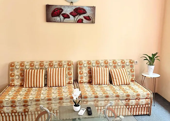 Family House Cherry 3*