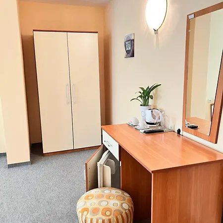 게스트하우스 Family House Cherry 네세부르