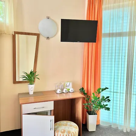 게스트하우스 Family House Cherry 네세부르